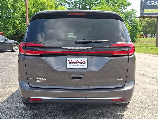 Used 2022 Chrysler Pacifica Touring-L AWD/4WD image 9