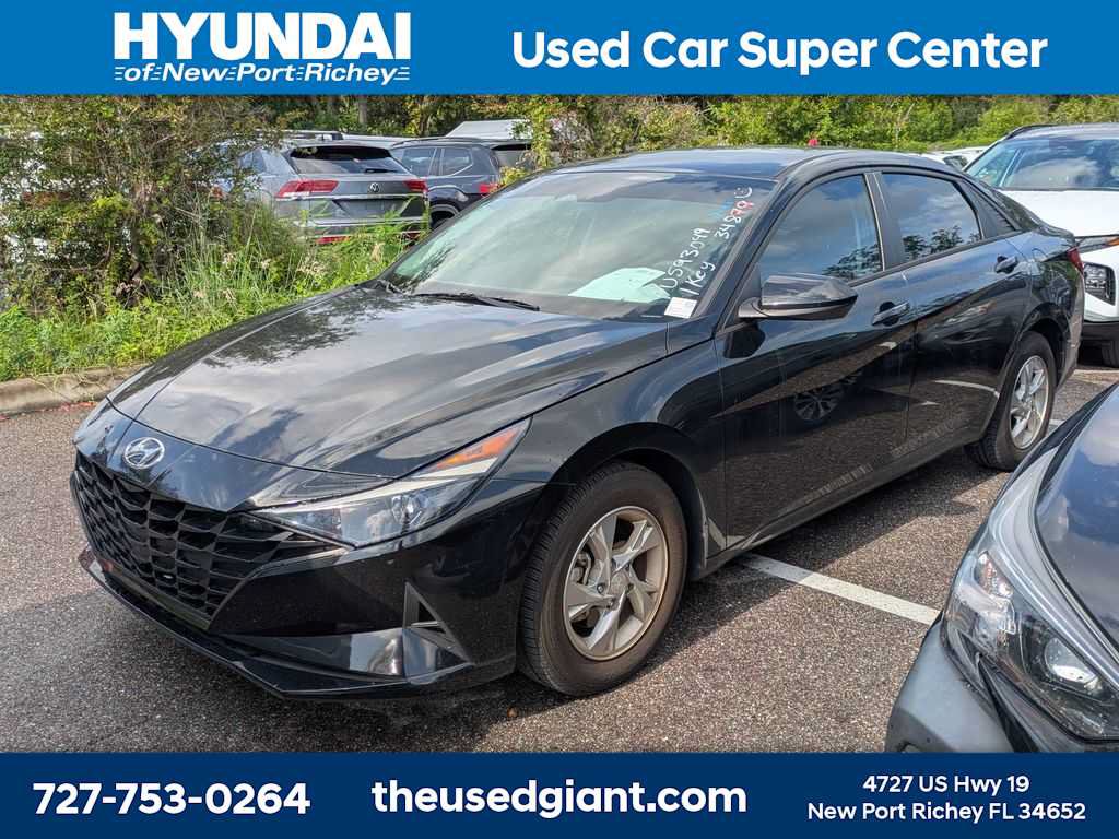 Used 2023 Hyundai Elantra SE FWD video 1