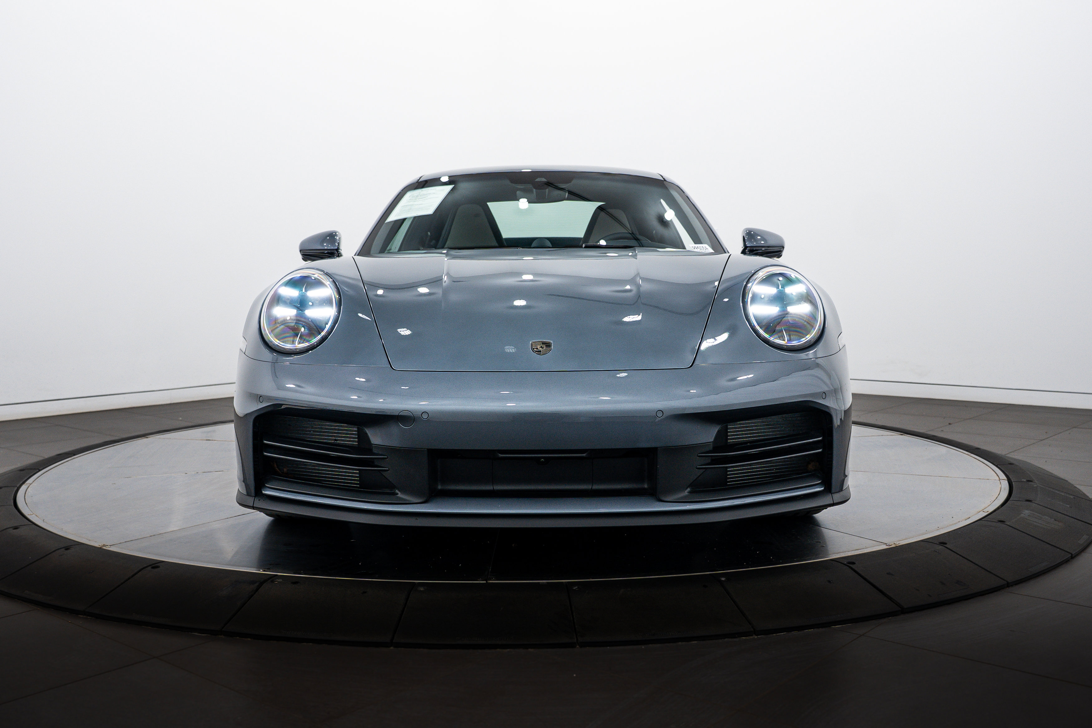 Certified 2025 Porsche 911 Carrera RWD image 10