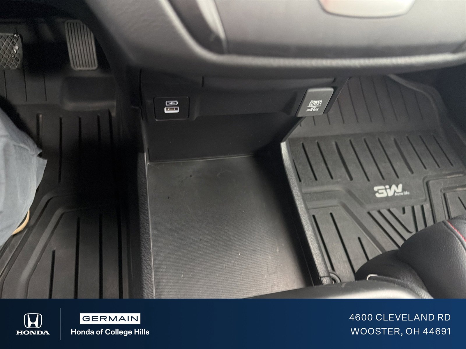 Used 2024 Honda Odyssey Sport image 25