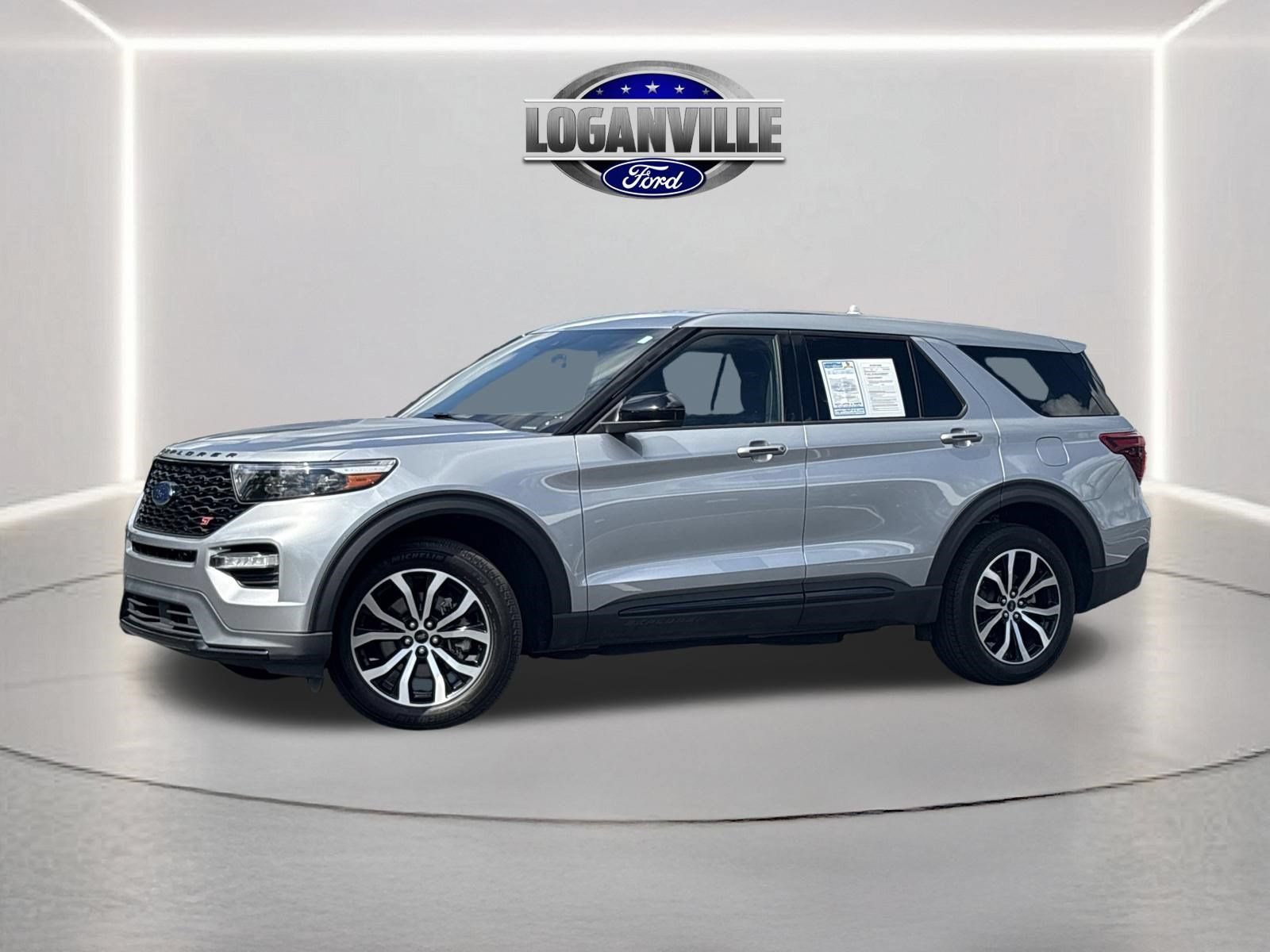 Certified 2022 Ford Explorer ST AWD/4WD image 1