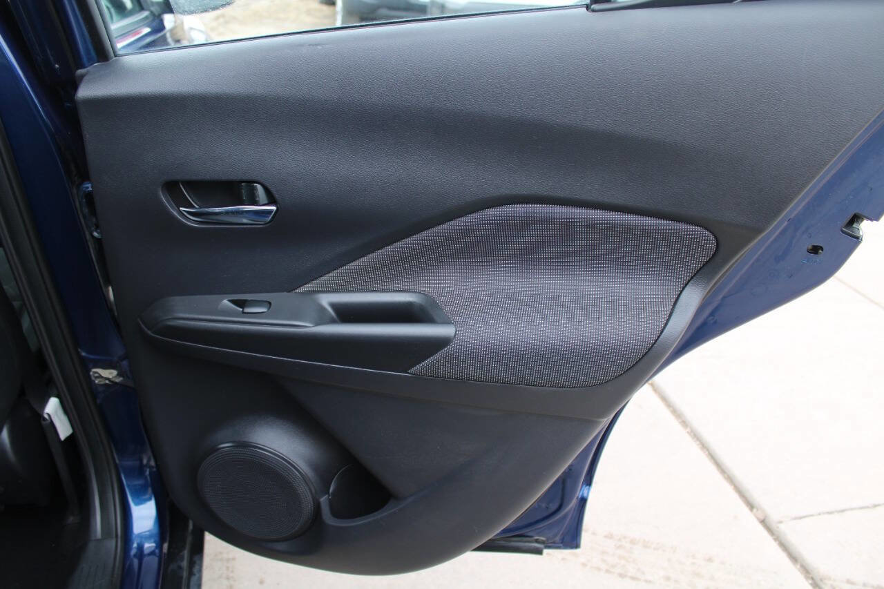 Used 2020 Nissan Kicks SV FWD image 5