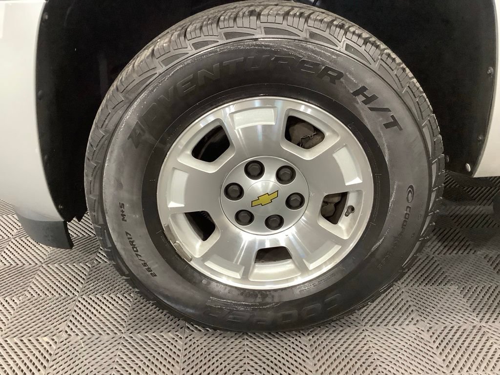 Used 2012 Chevrolet Avalanche LT AWD/4WD image 3