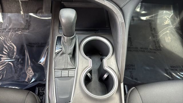 Used 2022 Toyota Camry LE image 26
