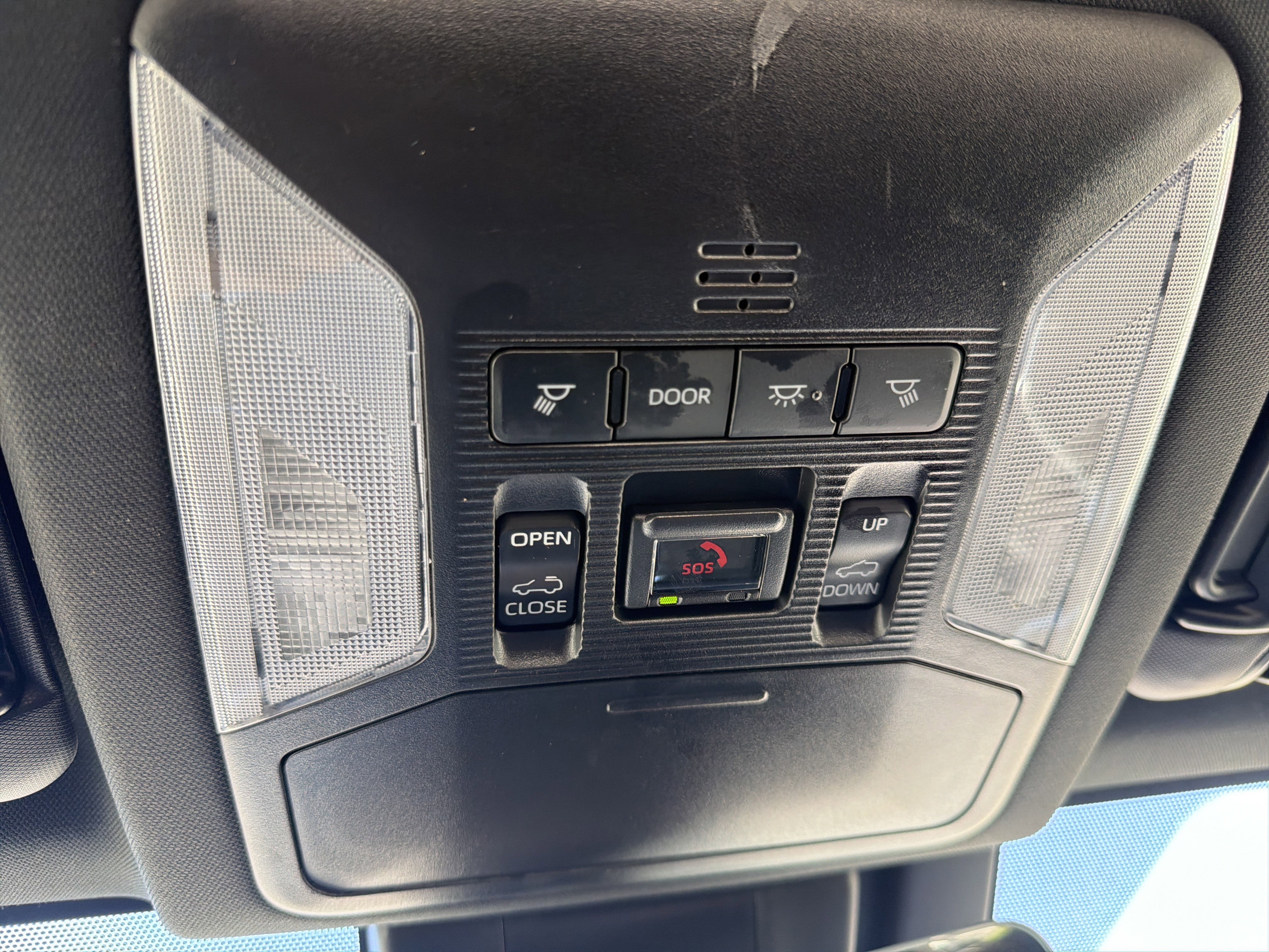 Used 2024 Toyota RAV4 XSE w/ Weather Package AWD/4WD image 25