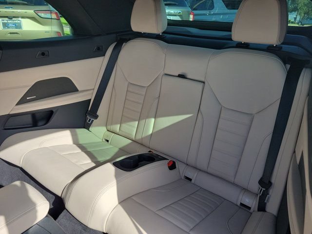 Used 2026 BMW M440i Convertible RWD image 12