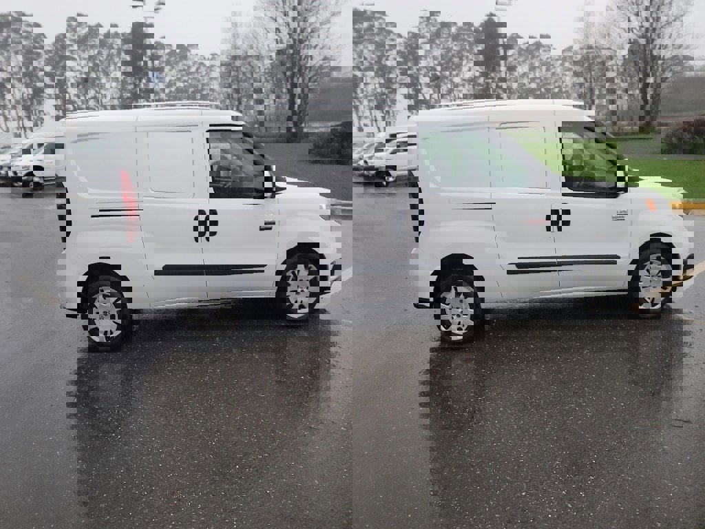 Used 2021 RAM ProMaster City Tradesman SLT image 7