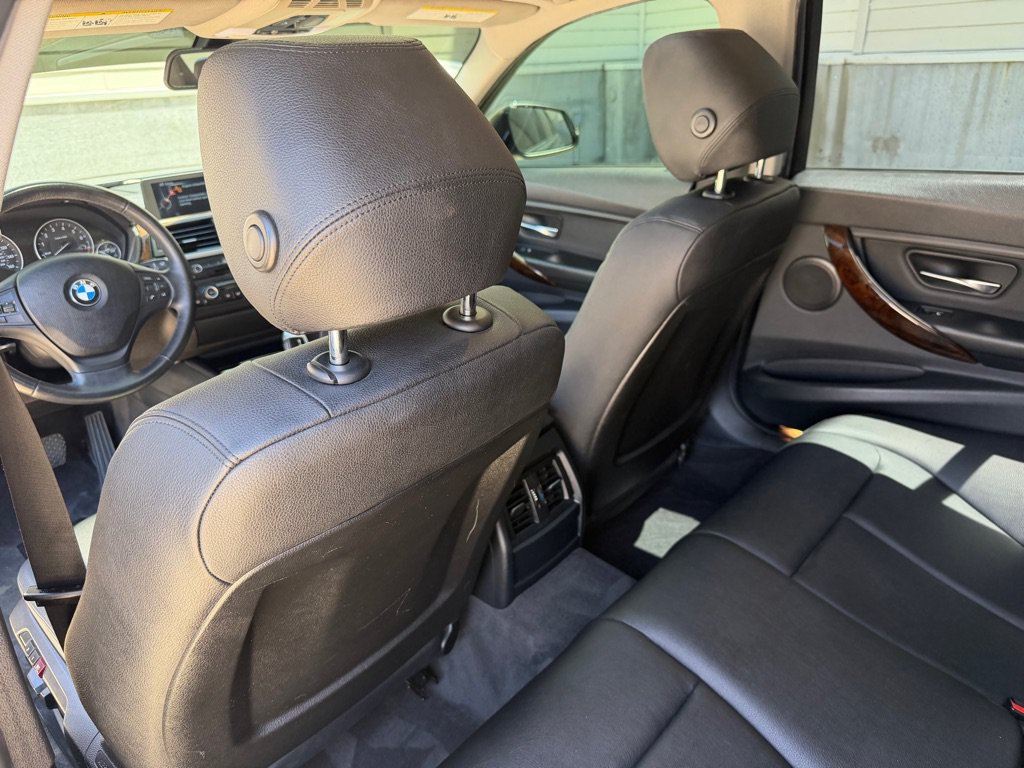 Used 2015 BMW 320i xDrive Sedan AWD/4WD image 23