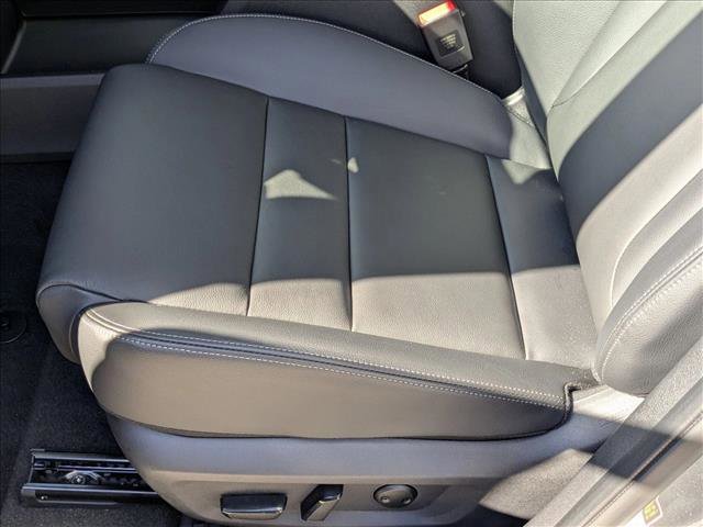 New 2025 Nissan Rogue SL w/ SL Premium Package image 4