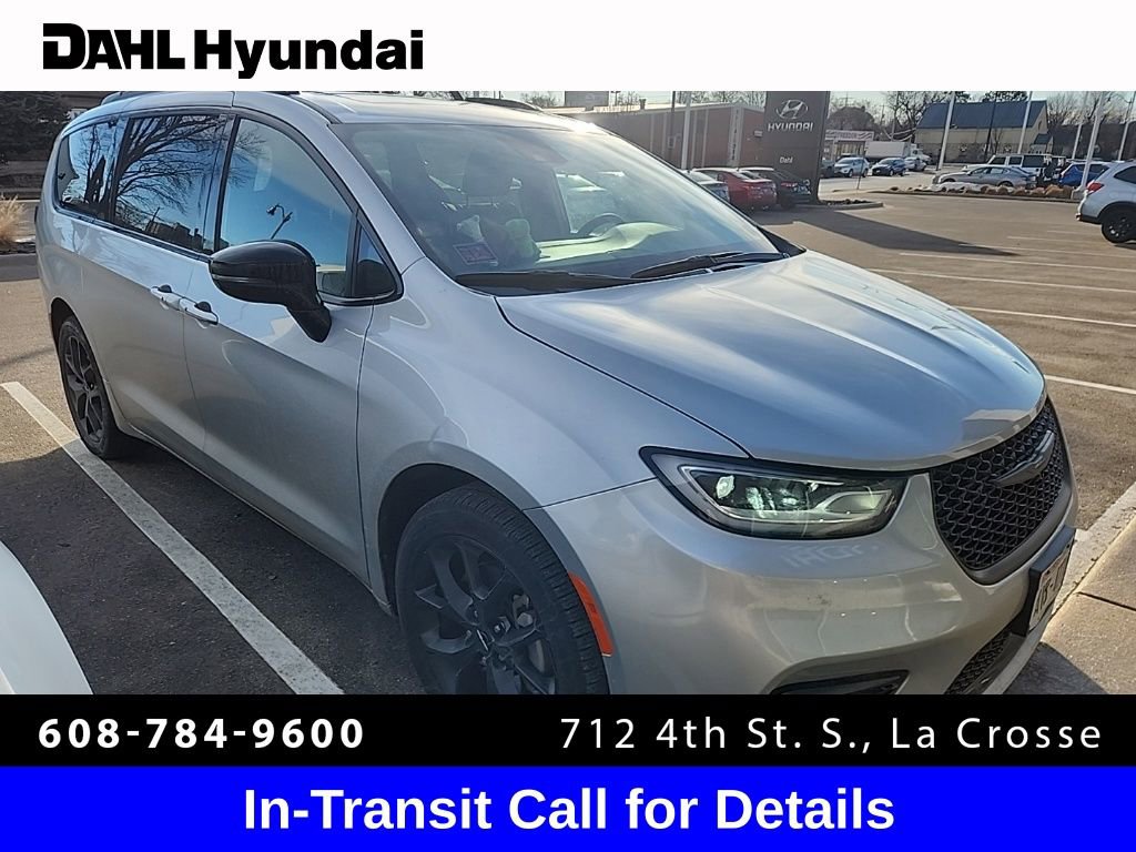 Used 2023 Chrysler Pacifica Limited w/ S Appearance Package video 1