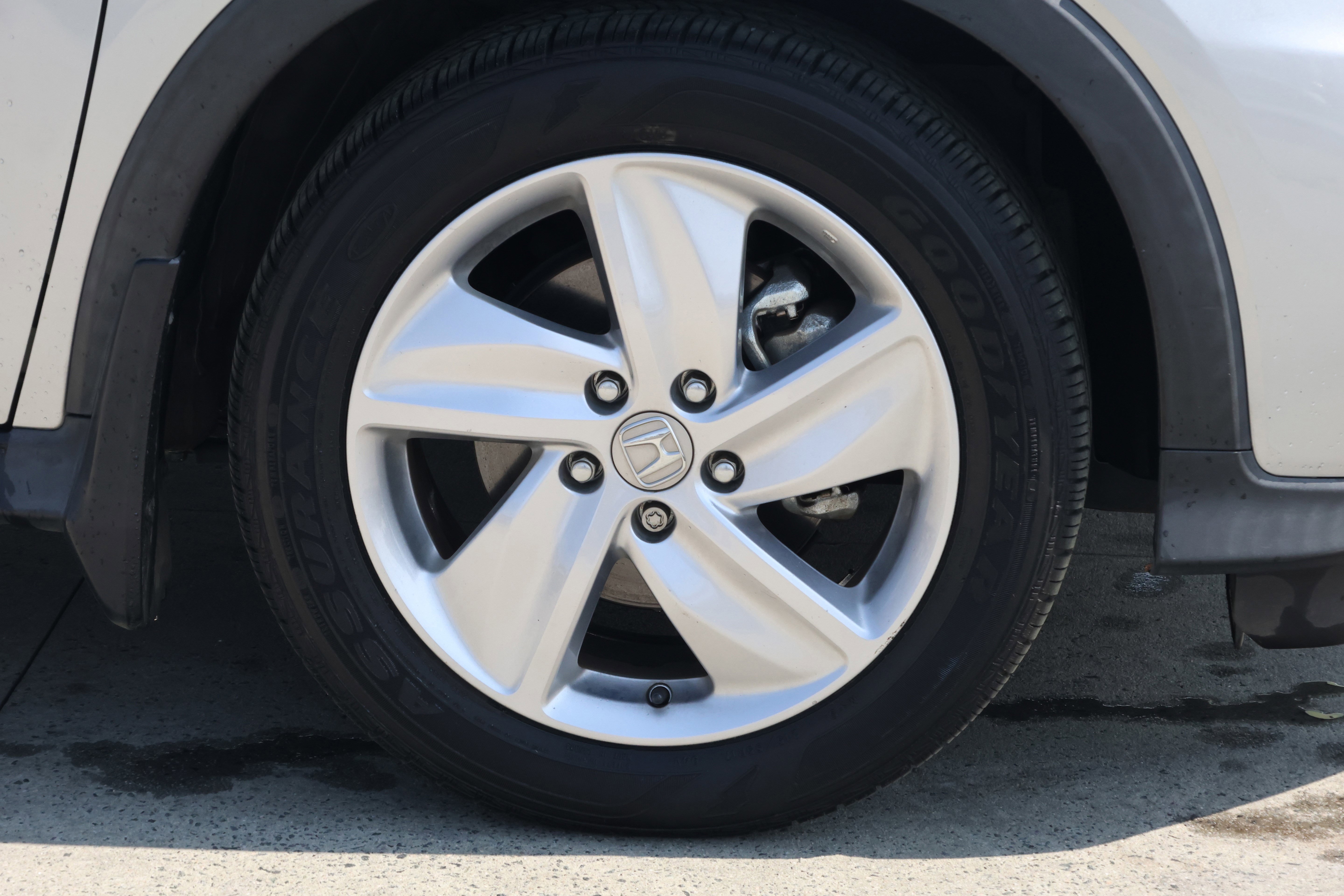 Used 2019 Honda HR-V EX image 11