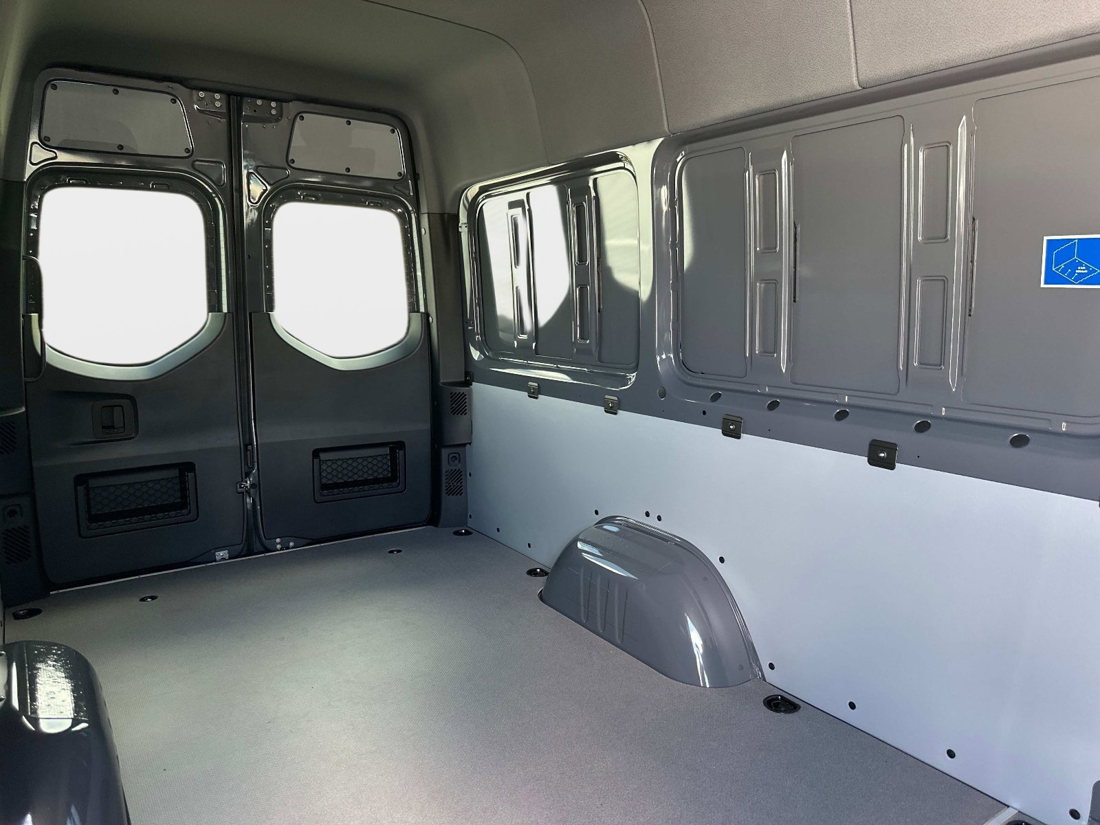 New 2025 Mercedes-Benz Sprinter 2500 image 10