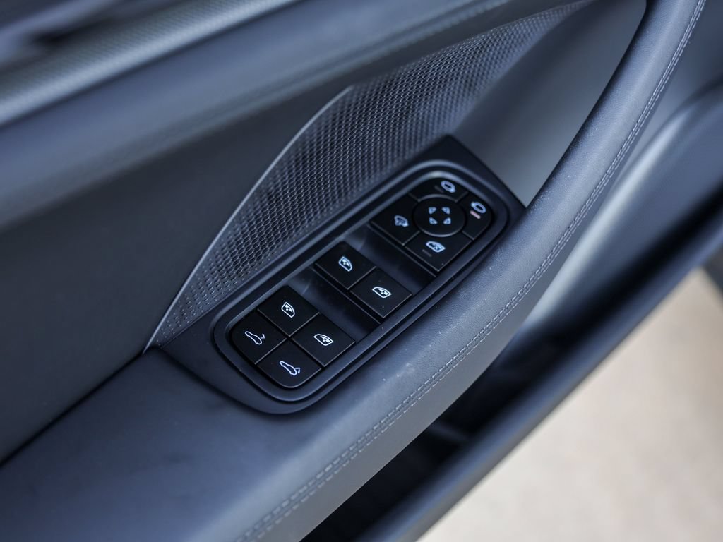 New 2026 Porsche Panamera RWD image 30