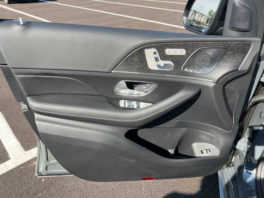 New 2026 Mercedes-Benz GLS 450 4MATIC image 10