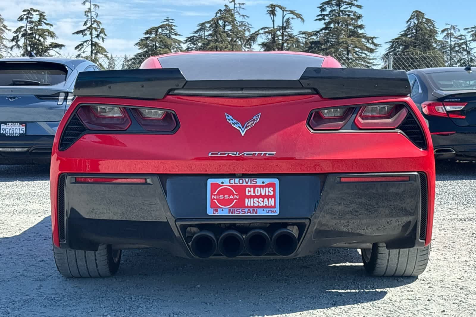 Used 2017 Chevrolet Corvette Stingray Coupe w/ 1LT RWD image 7