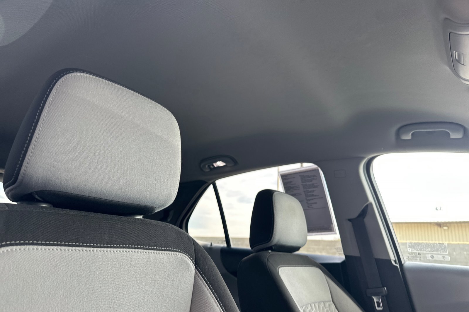 Used 2020 Chevrolet Equinox LT image 17