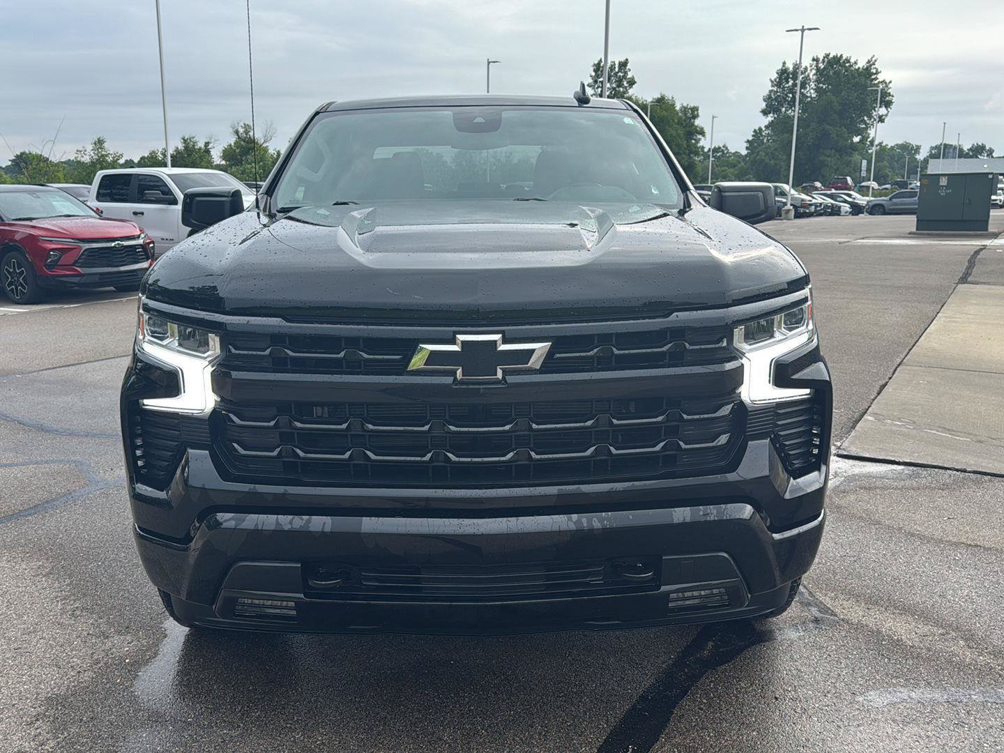 Used 2023 Chevrolet Silverado 1500 RST w/ Z71 Off-Road Package AWD/4WD image 8