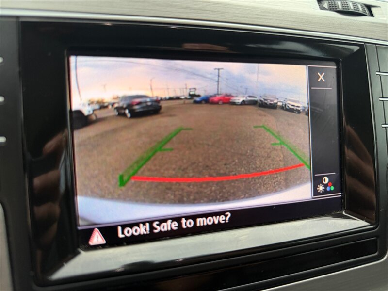 Used 2015 Volkswagen Golf TDI SE FWD image 18