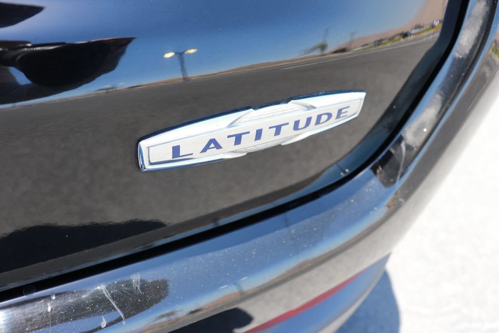 Used 2020 Jeep Compass Latitude FWD image 6
