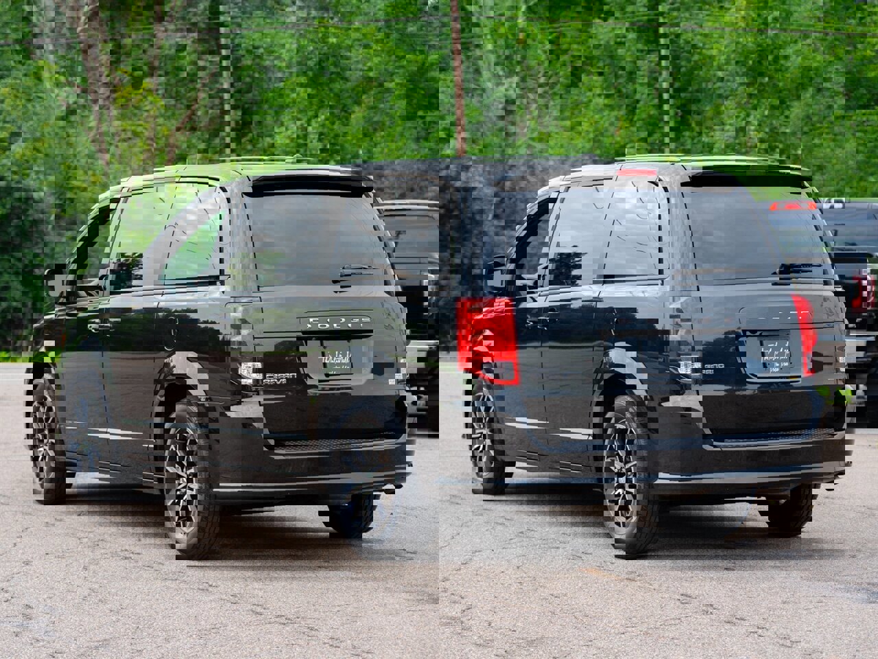 Used 2018 Dodge Grand Caravan SE image 7