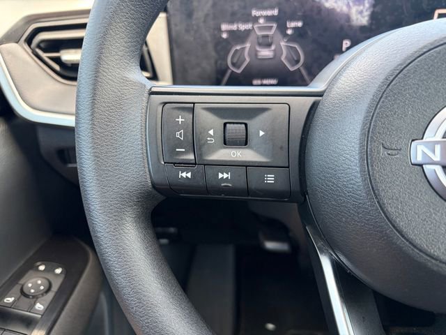 Used 2025 Nissan Kicks S image 9