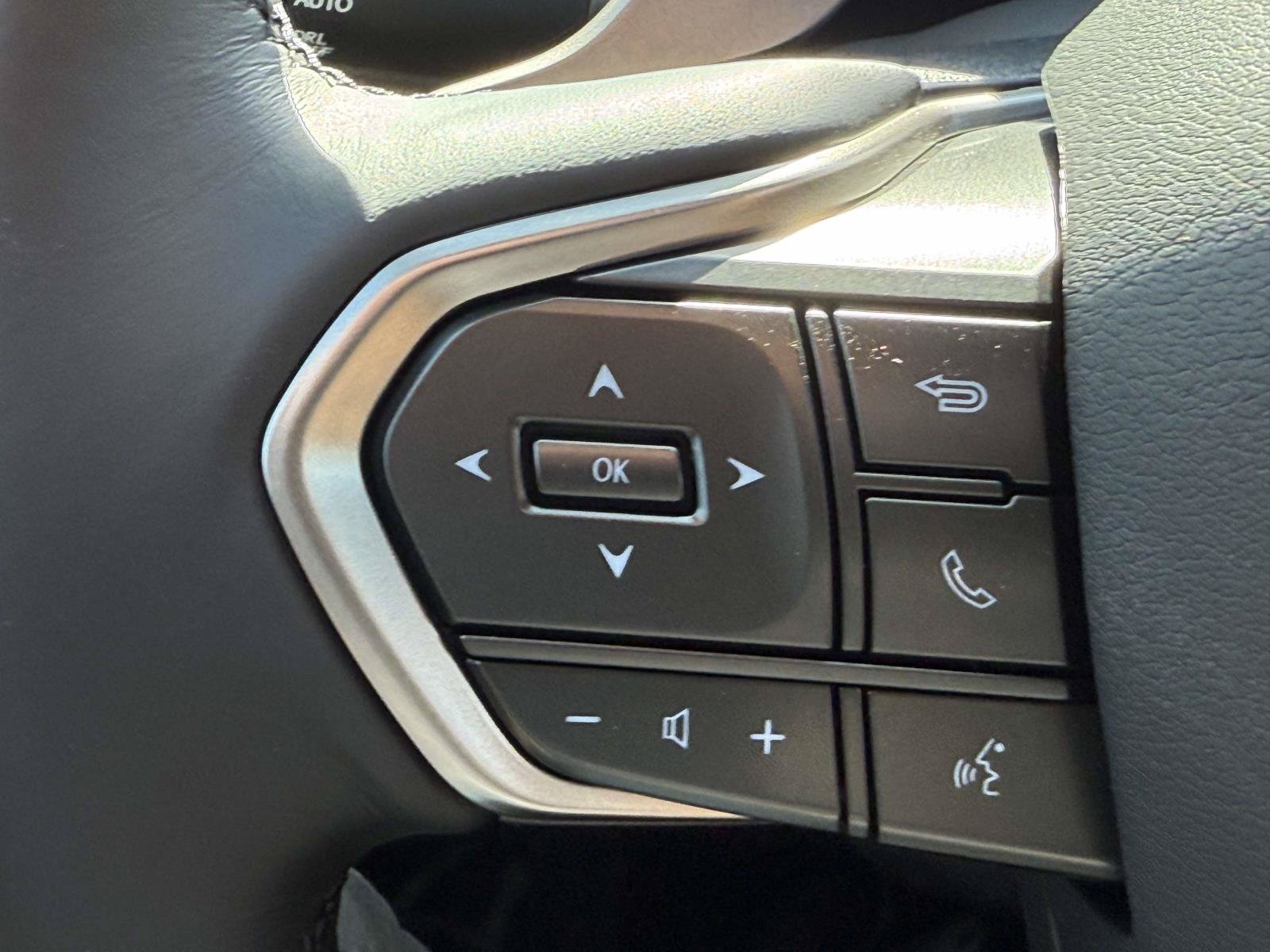 New 2026 Lexus IS 350 F Sport w/ Accessory Package Z1 AWD/4WD image 18