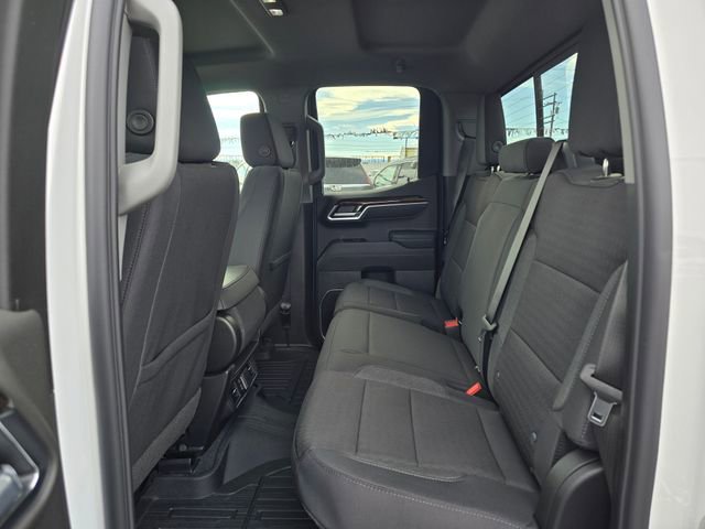 New 2026 GMC Sierra 1500 SLE image 16