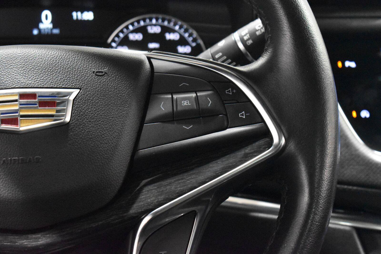 Used 2021 Cadillac XT5 Premium Luxury w/ LPO, Floor Liner Package FWD image 8