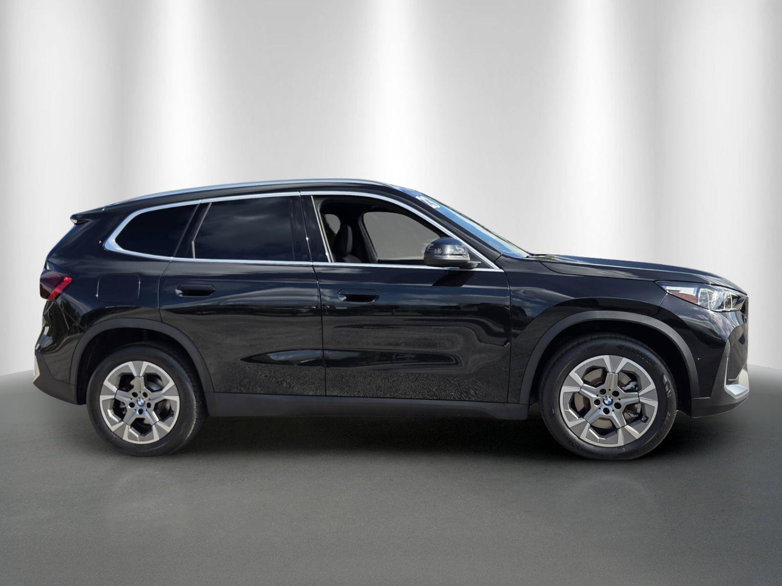 Used 2023 BMW X1 xDrive28i w/ Convenience Package AWD/4WD image 8