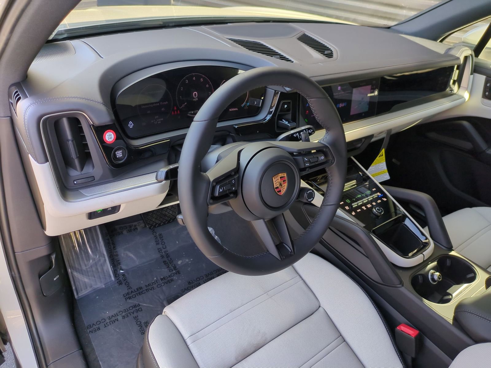 Used 2026 Porsche Cayenne image 4