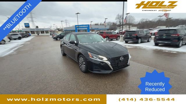 Used 2023 Nissan Altima 2.5 SV image 2