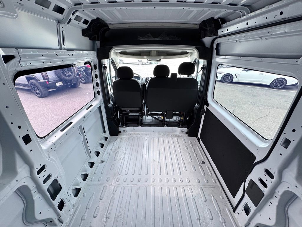Used 2025 RAM ProMaster 3500 w/ Crew Van Package image 12