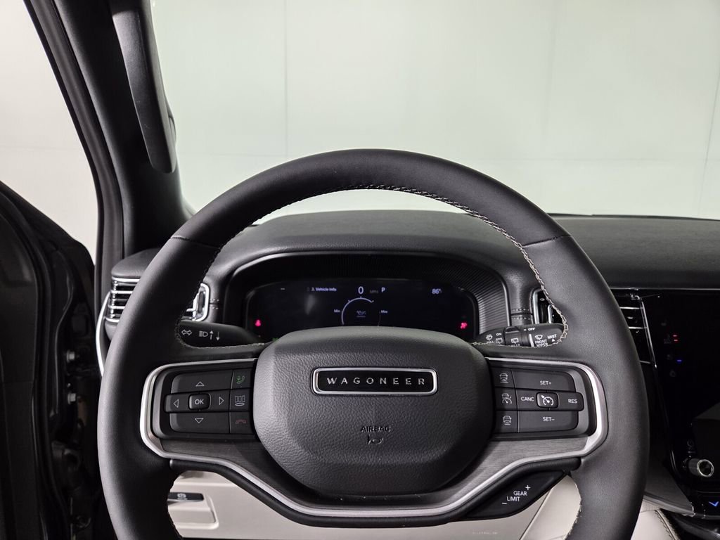 Certified 2025 Jeep Wagoneer 4WD image 15