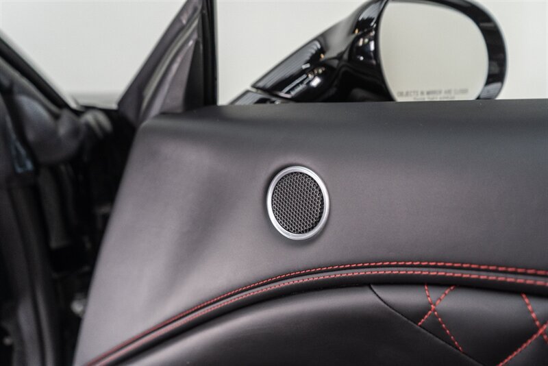 Used 2017 Ferrari California T RWD image 57