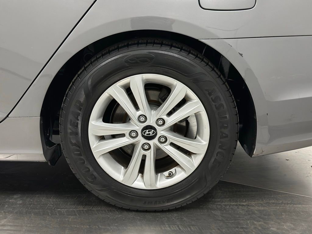 Used 2011 Hyundai Sonata GLS w/ Popular Equipment Pkg 2 FWD image 22
