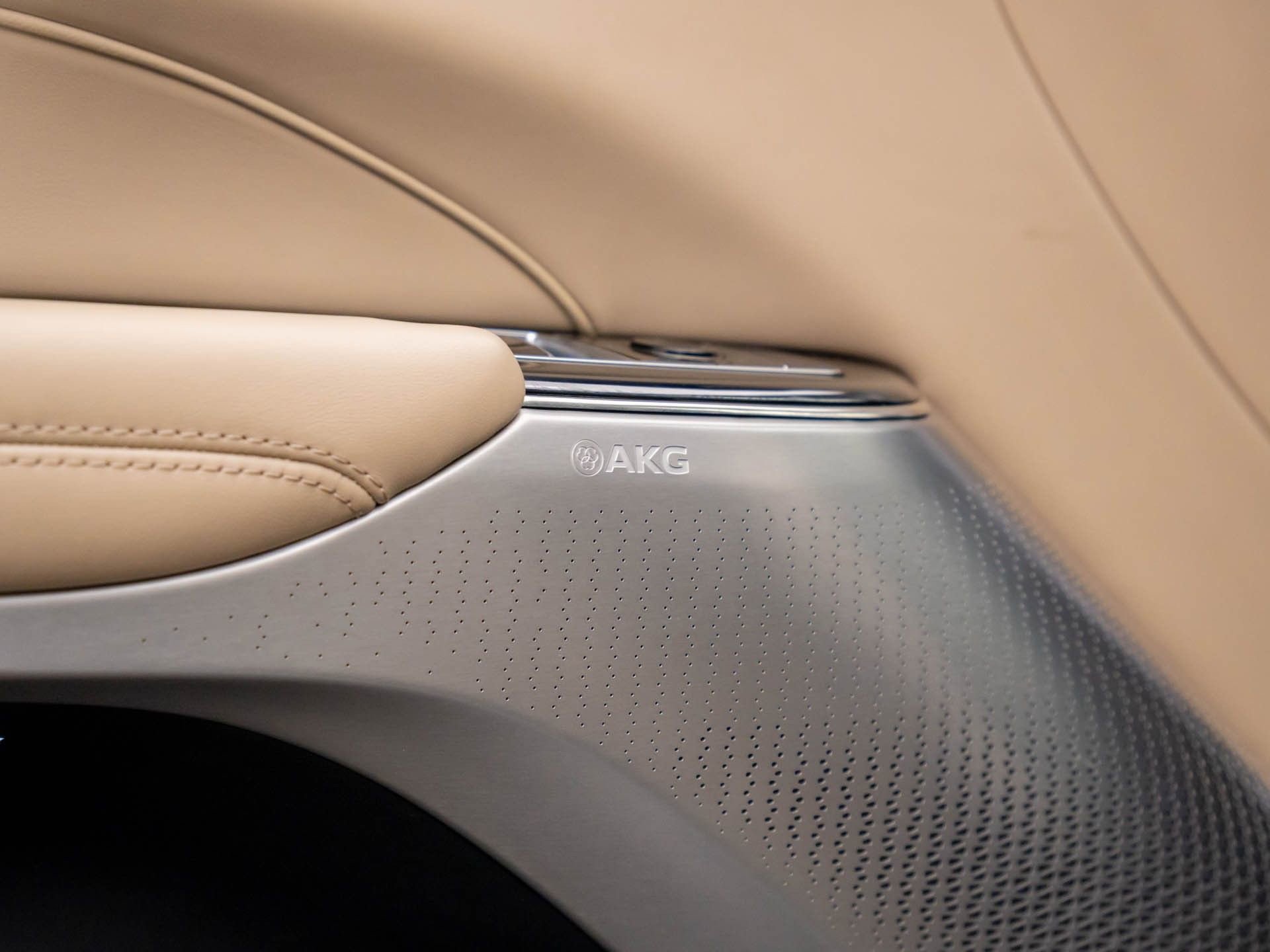 Certified 2024 Cadillac Lyriq Sport w/ Nappa Leather Package image 16