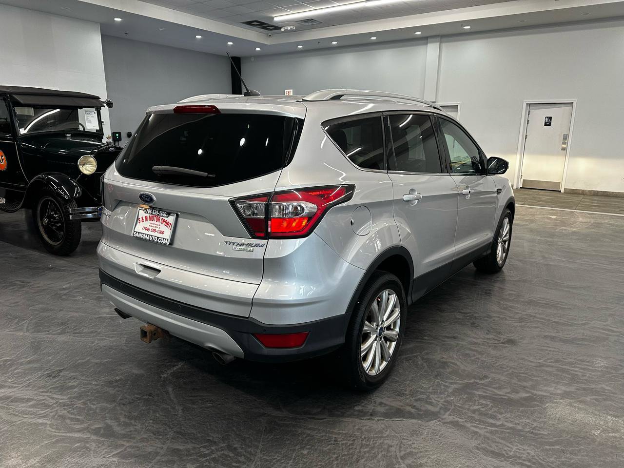 Used 2017 Ford Escape Titanium FWD image 5