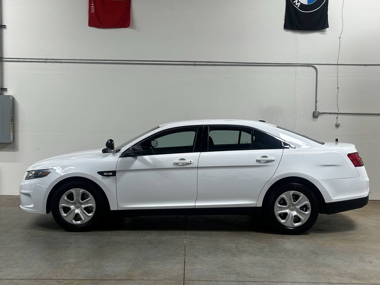 Used 2016 Ford Taurus Police Interceptor AWD image 1