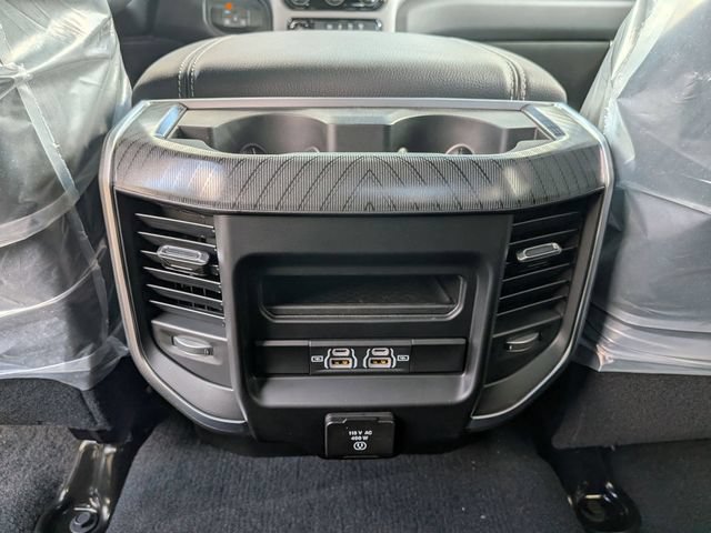 New 2026 RAM 2500 Big Horn AWD/4WD image 13