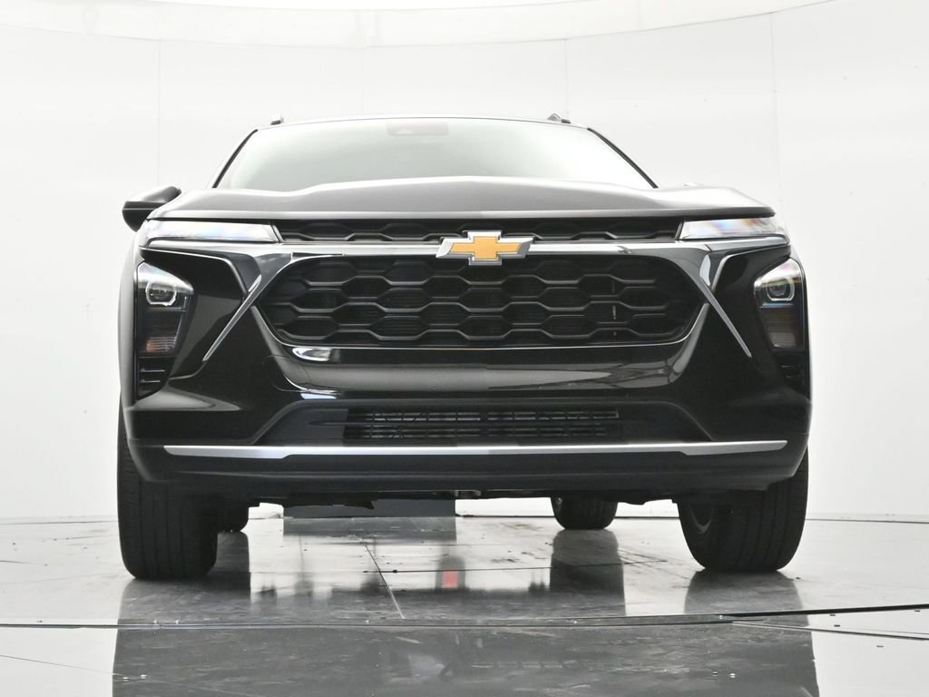 Certified 2025 Chevrolet Trax LT w/ LT Convenience Package FWD image 37