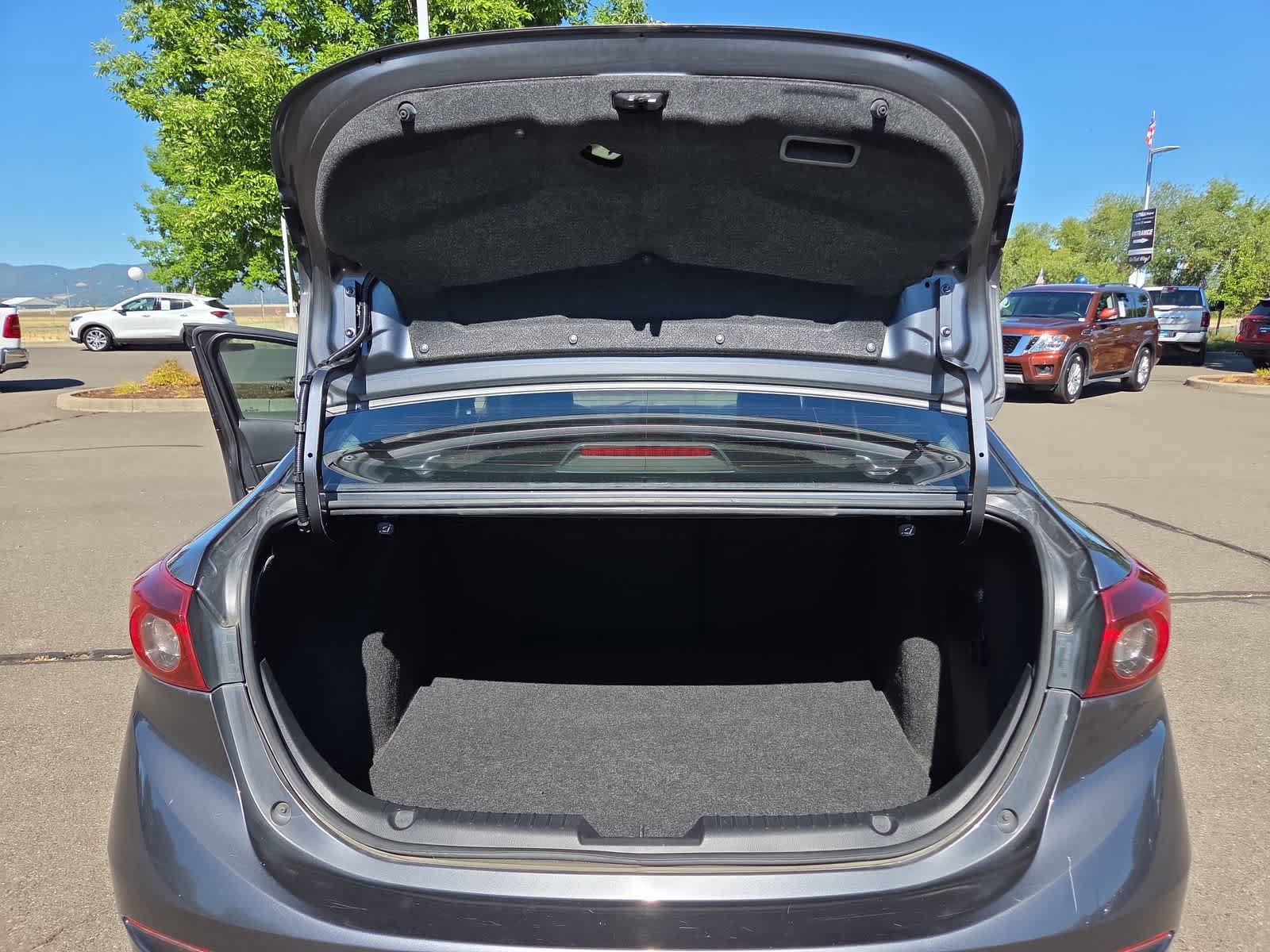 Used 2015 MAZDA MAZDA3 i Grand Touring FWD image 27
