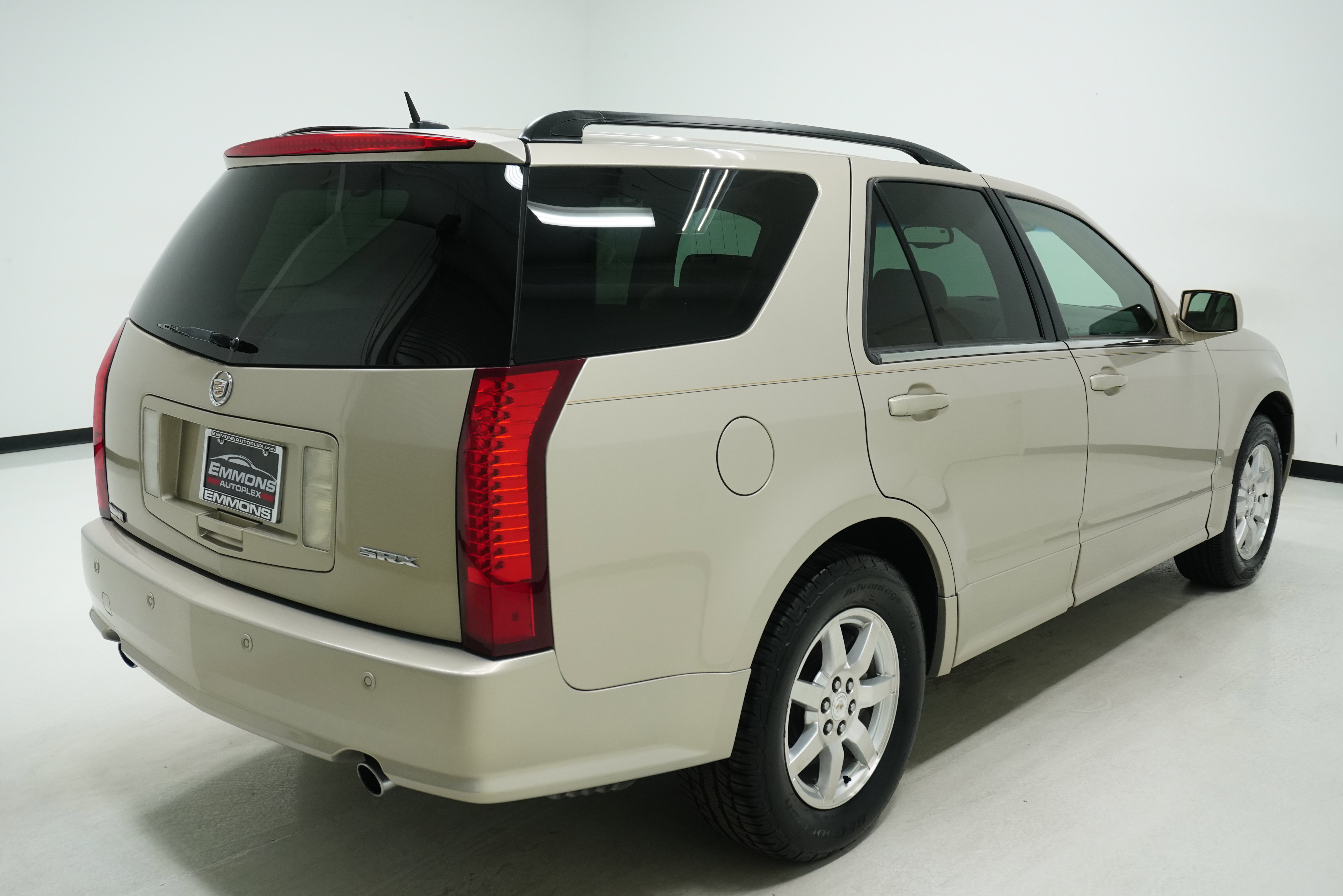 Used 2007 Cadillac SRX image 4