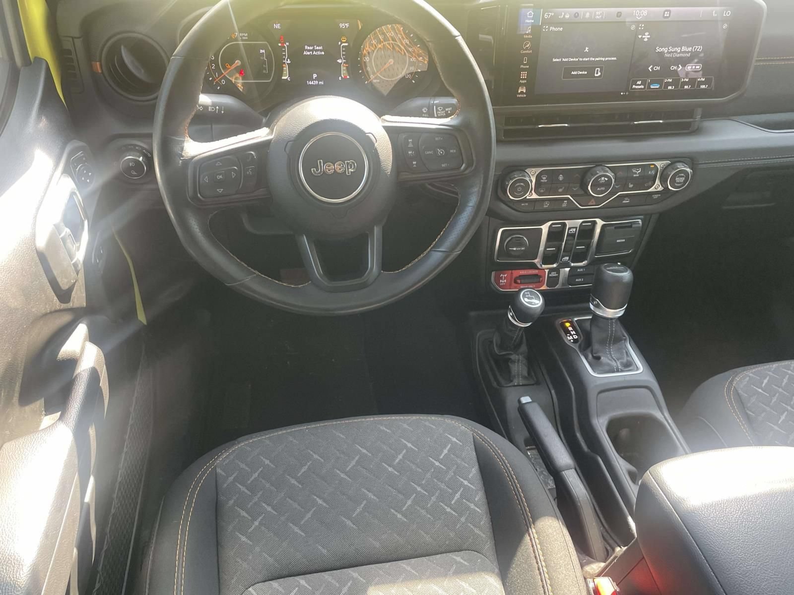 Used 2024 Jeep Gladiator Mojave w/ Convenience Group AWD/4WD image 10
