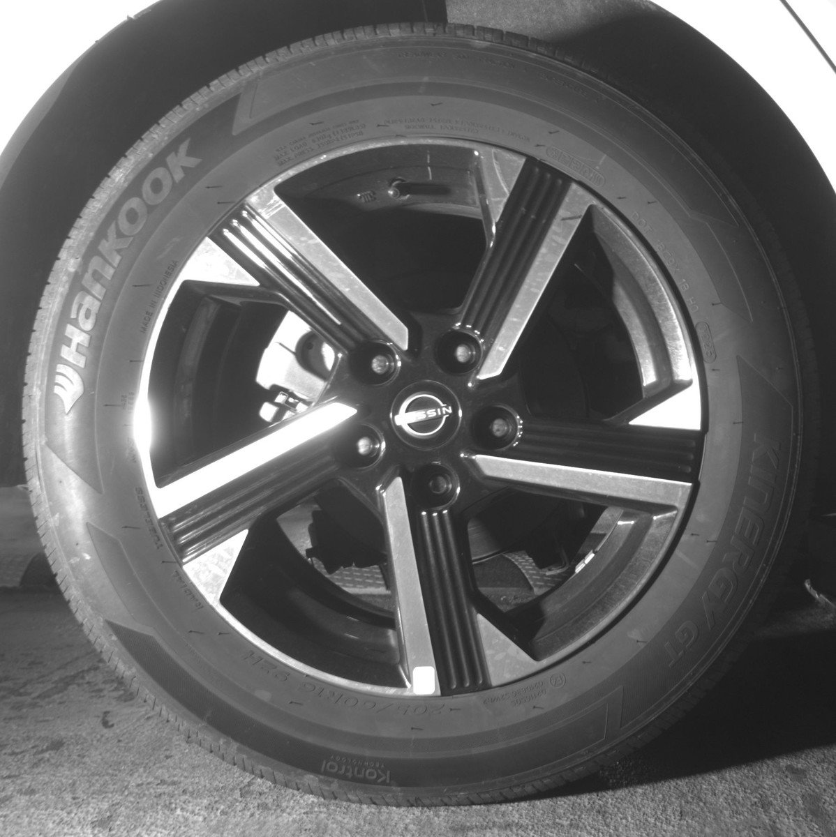 Used 2025 Nissan Sentra SV image 15