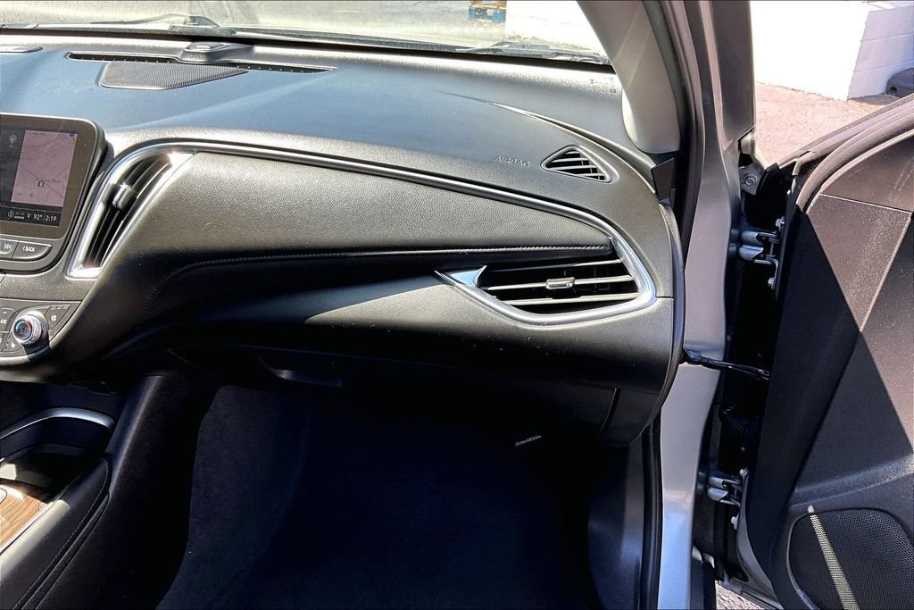 Used 2024 Chevrolet Malibu LT FWD image 24