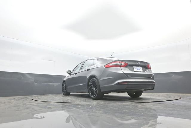 Used 2014 Ford Fusion SE w/ Equipment Group 202A image 31