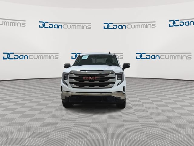Used 2024 GMC Sierra 1500 SLE w/ Preferred Package AWD/4WD image 3