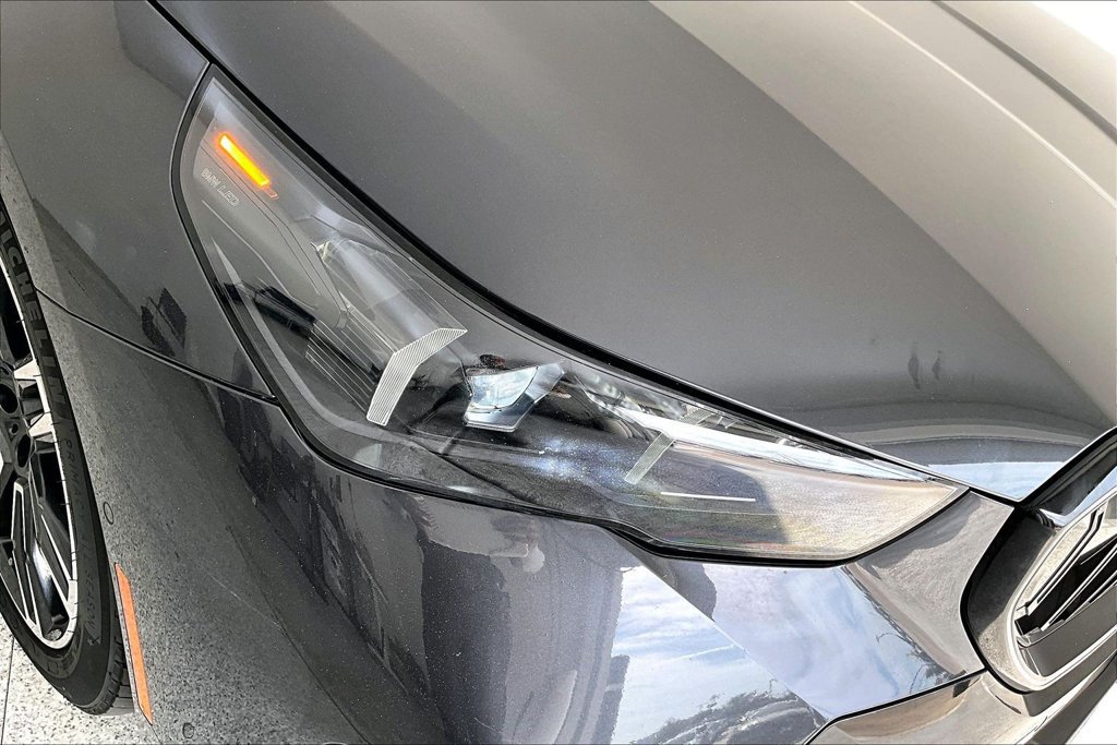 Used 2026 BMW 540i xDrive AWD/4WD image 36