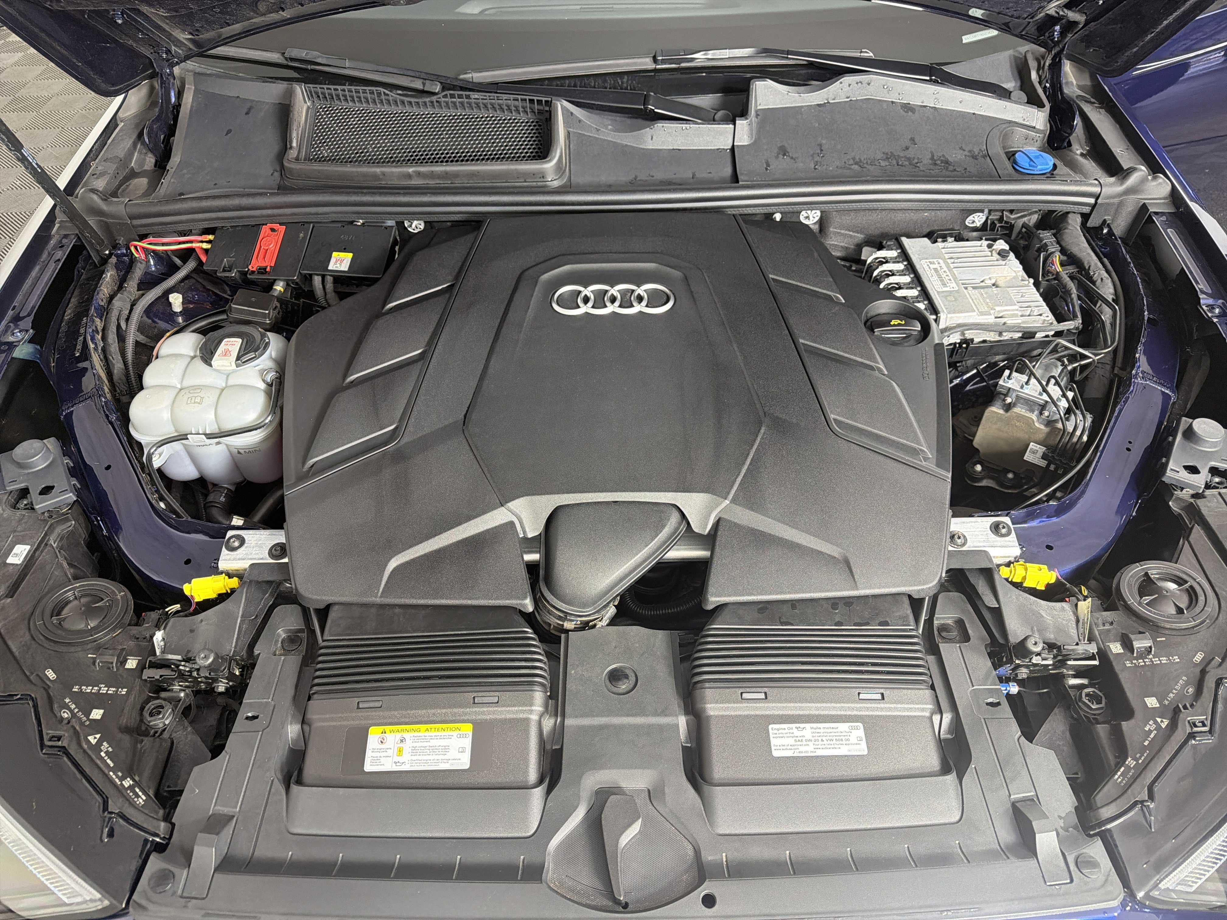Used 2022 Audi Q7 3.0T Premium Plus w/ Premium Plus Package AWD/4WD image 6