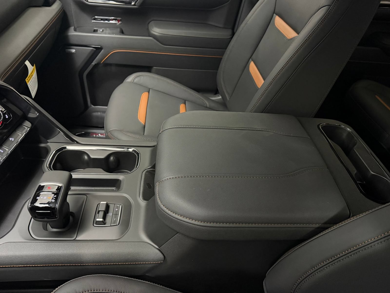 New 2026 GMC Sierra 1500 AT4 w/ AT4 Preferred Package AWD/4WD image 16